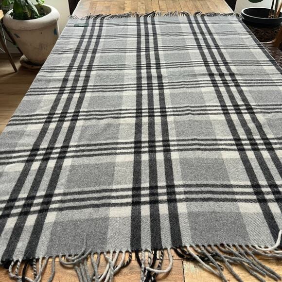 Lauren Ralph Lauren Throw Blanket Wool Blend Gray Plaid With Fringe 62"x52" - Picture 5 of 8
